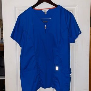 SCRUB TOP-Code happy scrub top